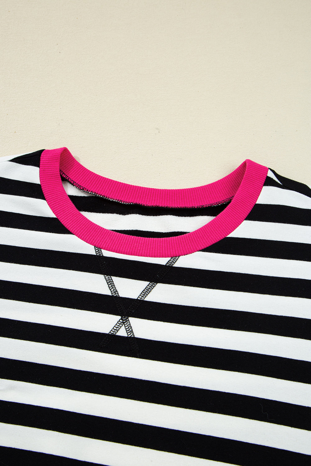 Black Stripe Contrast Edge Pullover and Shorts Plus Size Set 6caf7c0ec0e5abaa