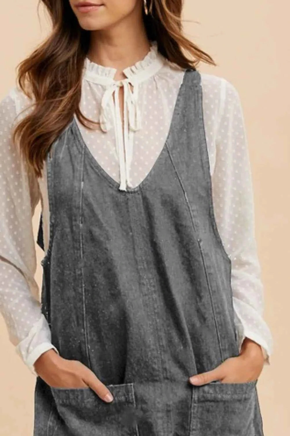 Annie Wear V-Neck Adjustable Strap Denim Overall Dress with Pockets 6dafa873-5d0f-4bc0-a8ac-a60afa2b3e6b-Max