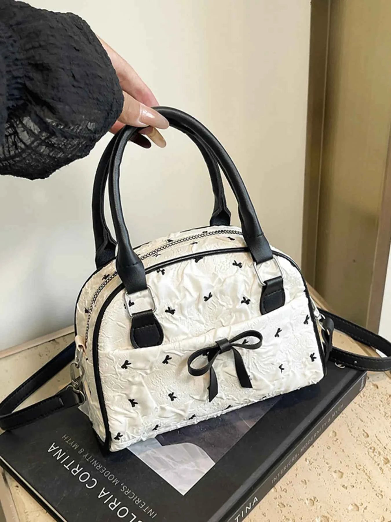 Ruched Bow Crossbody Bag White Without Accessories One Size 6de8408acb9e49c6963dbe85ccfed6ef-Max-Origin