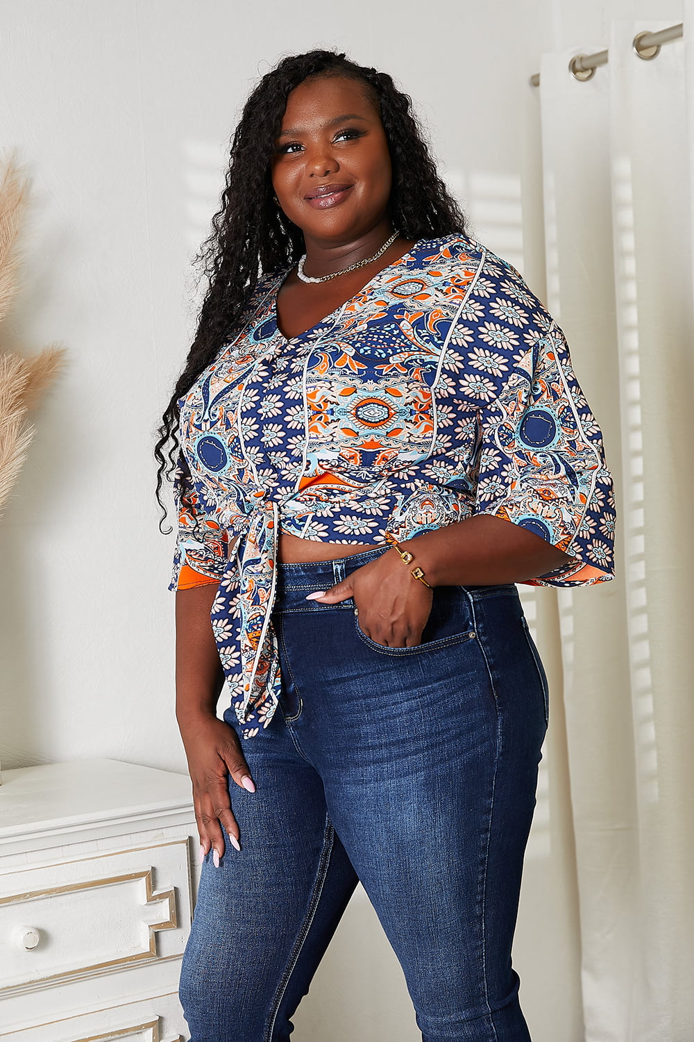 Tie Hem V-Neck Three-Quarter Sleeve Blouse 6df2b57d32a443569a5160b570587ce4-Max