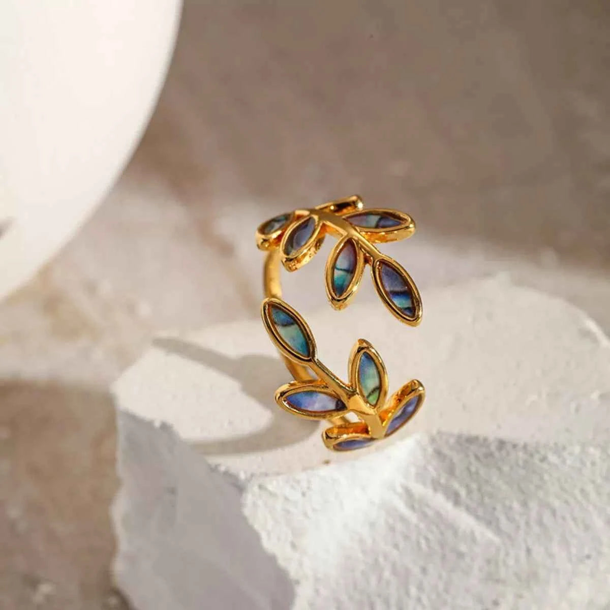 18K Gold-Plated Resin Leaf Bypass Ring 6e391086-fca2-4c95-b4c2-134f5d899ce8-Max-Origin