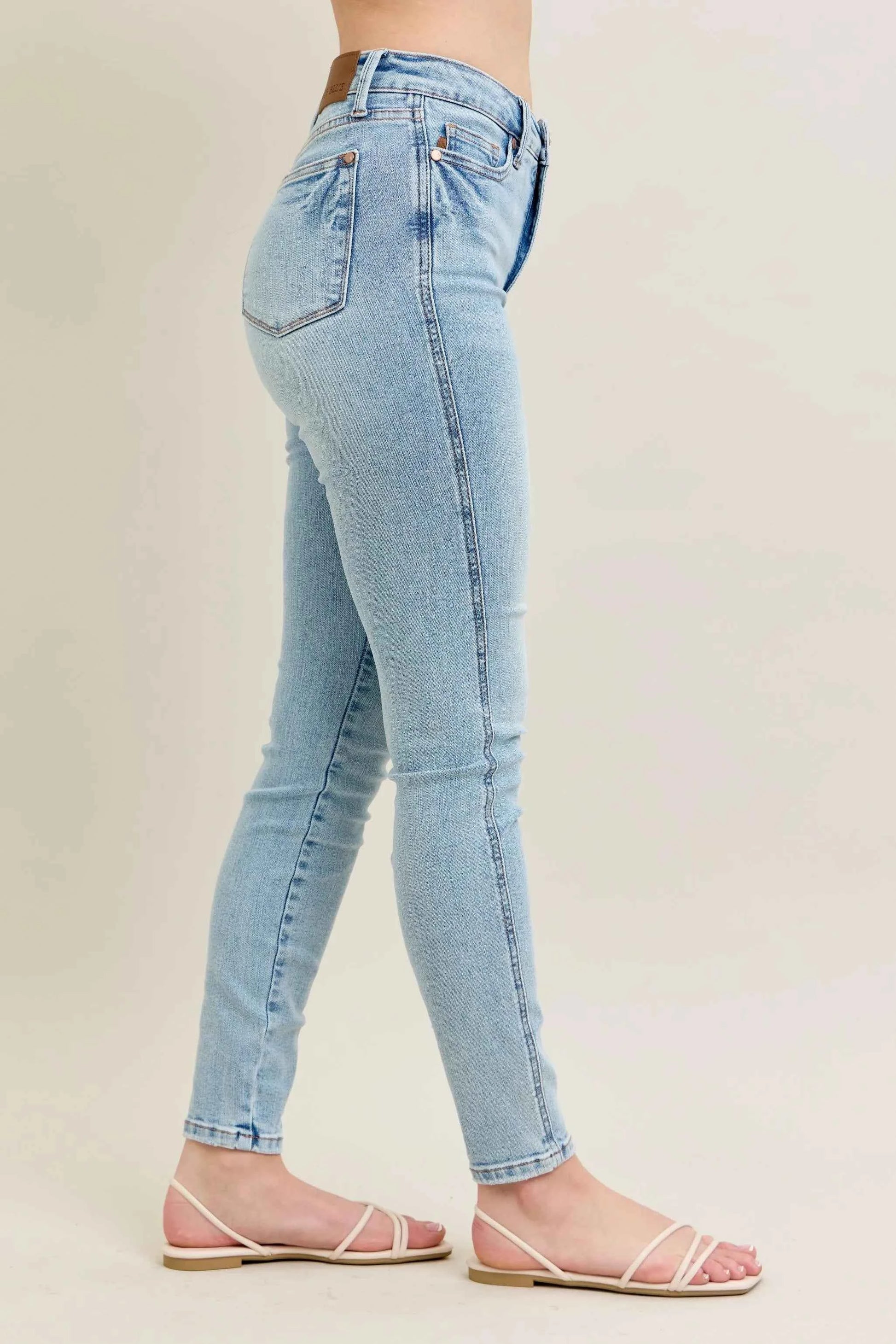 Full Size Mr Tummy Control Vintage Wash Skinny Jeans Plus Size 6e538c6c25d94130b37a16f57ed281a4-Max-Origin