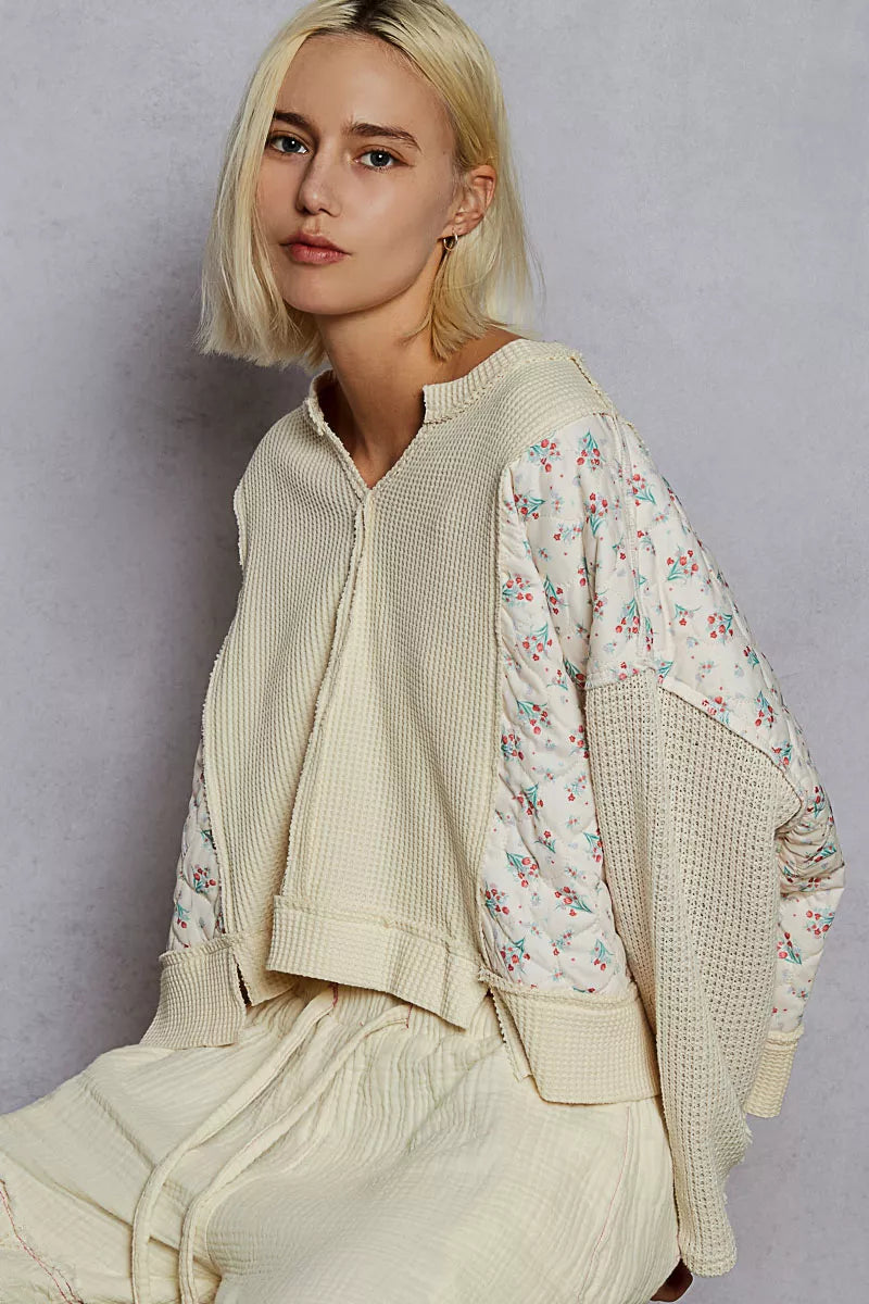 POL Mix Thermal Floral Pattern Quilted Knit Cropped Top with Raw Edge Detail 6e6d2968-6c1a-45d9-84b3-526de78d6de1-Max-Origin