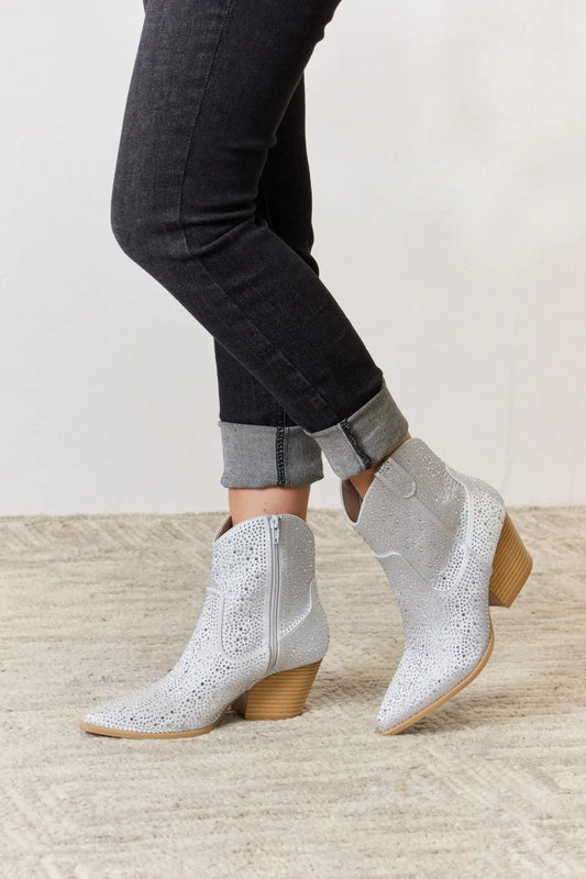 East Lion Corp Rhinestone Ankle Cowboy Boots 6ec1dd91f08b44d88a7030884a5f0ebd-Max