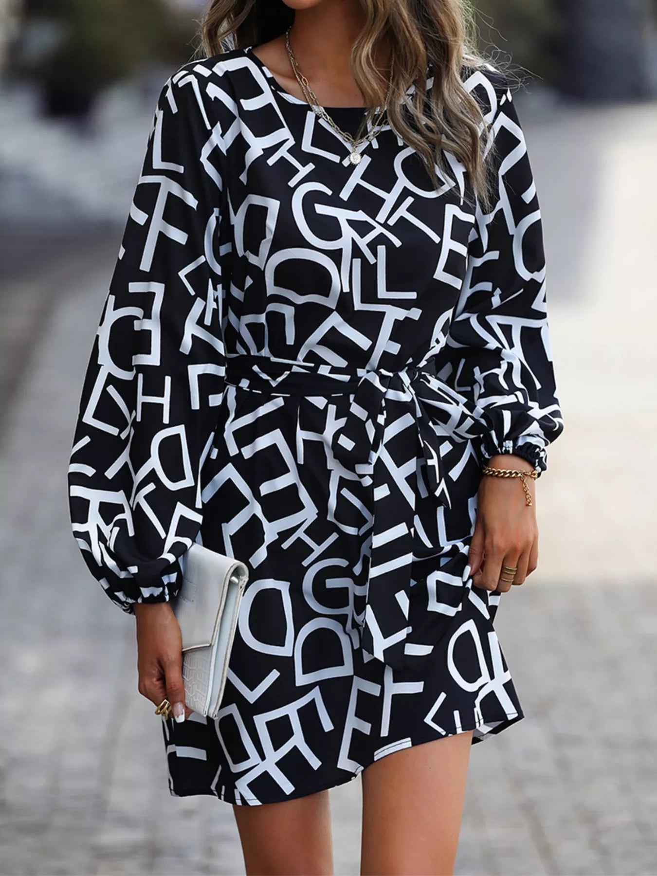 Letter Print Balloon Sleeve Dress Black 6ed27d93-681c-454a-86dc-926417764a60-Max-Origin