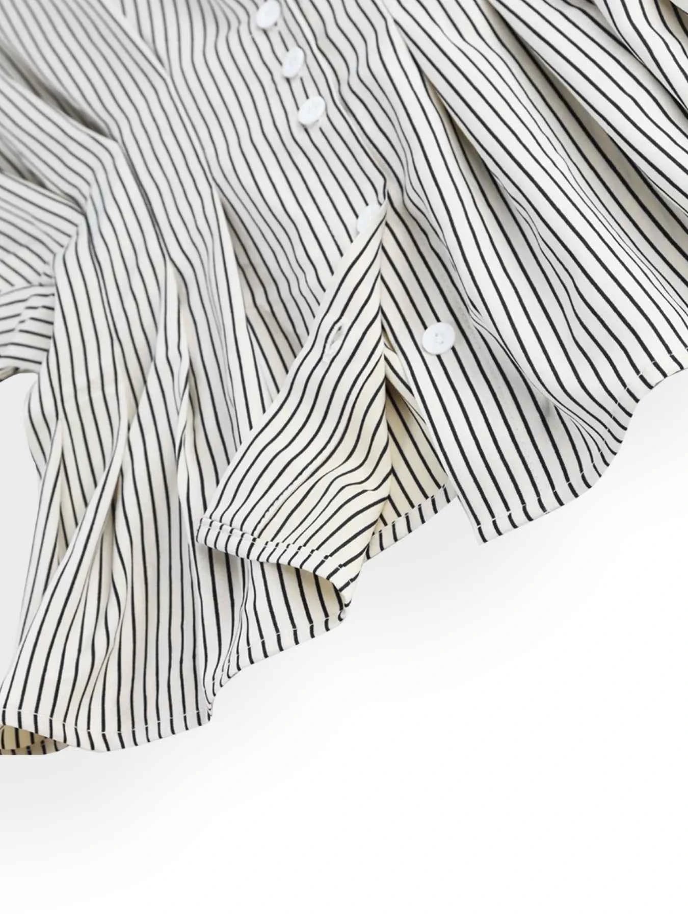 Striped Short Sleeve Button-Up Shirt 6edf509e-3da2-4db9-8a58-0b05a8dca66d-Max-Origin