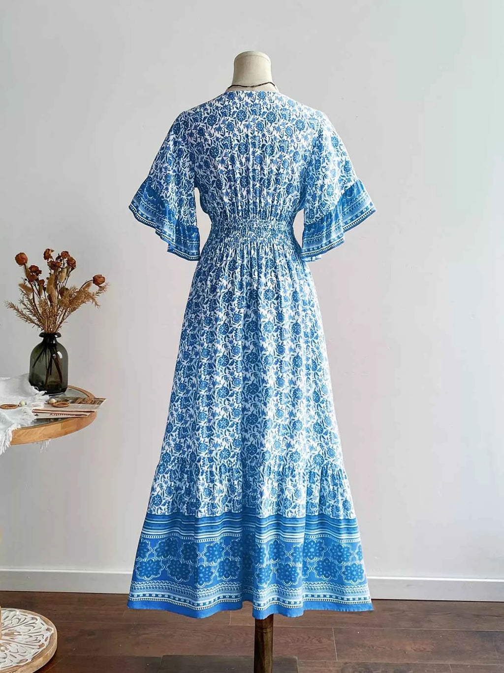 Floral Print Flounce Sleeve Dress 6ee2353e-61c3-42b4-8e43-fc280bfcd18a-Max-Origin