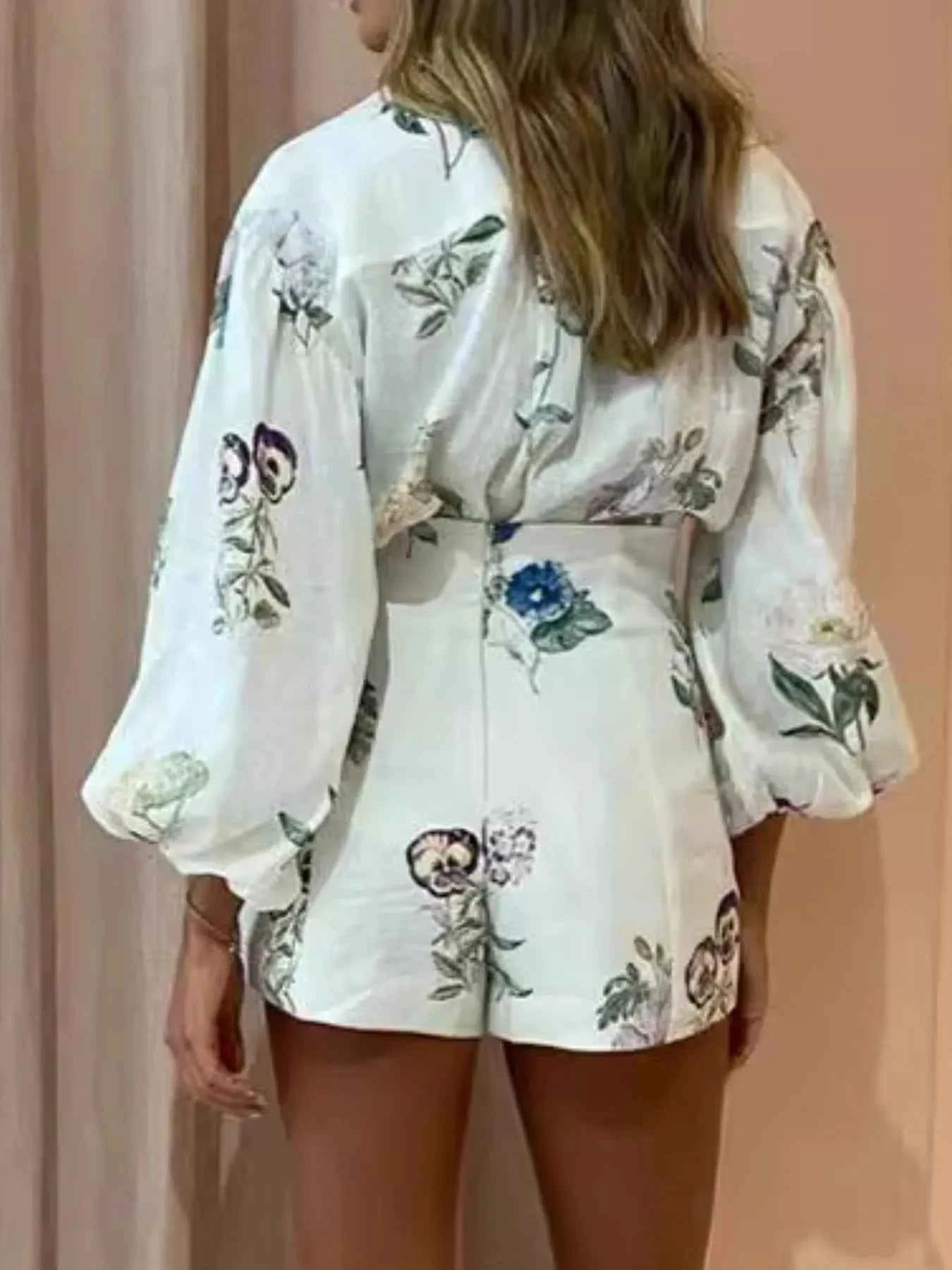 Printed Balloon Sleeve Top and Shorts Set 6eeda361-b654-4e38-b1cf-099eddc562ec-Max-Origin