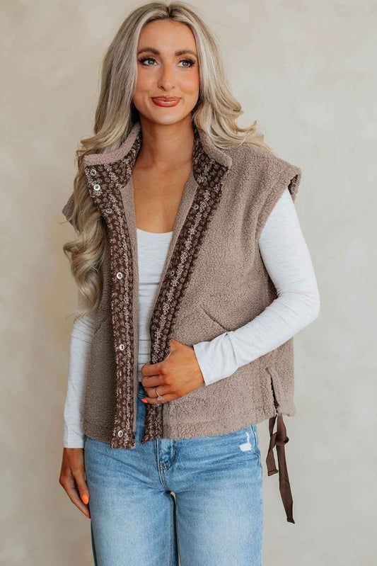 Goat Side Bows Sherpa Fleece Vest 6f3747f871ab7c13