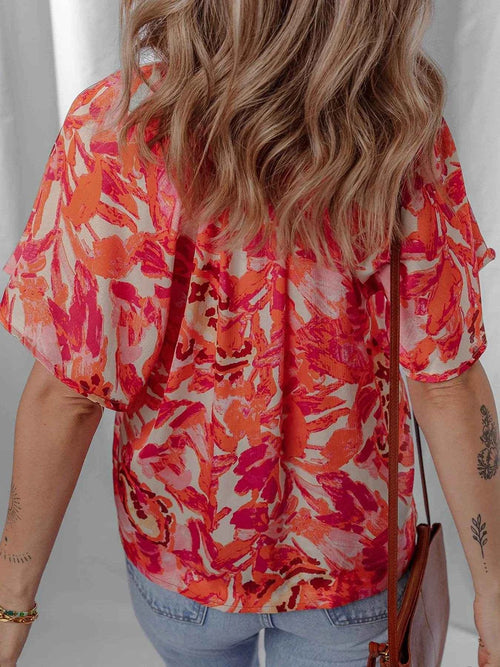 Abstract Print Striped Trim Split Neck Blouse 6f3be765a73e4ec099945ae2d400b58e-Max-Origin