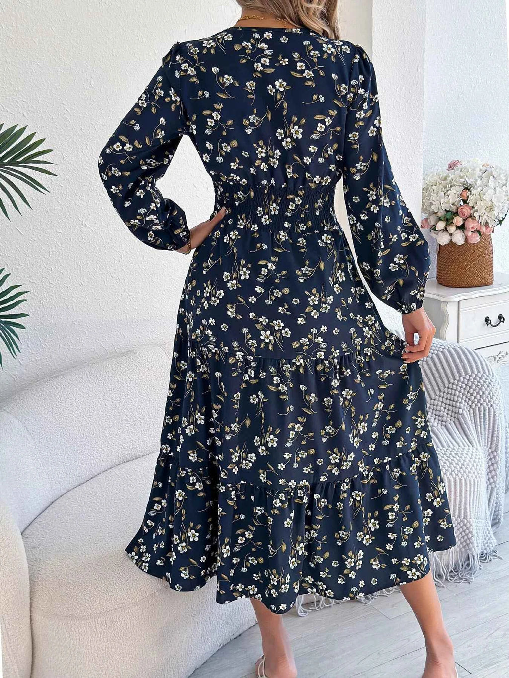 Floral Print Long Sleeve V-Neck Midi Dress 6f539beaddb5444c80138e23a2226553-Max-Origin