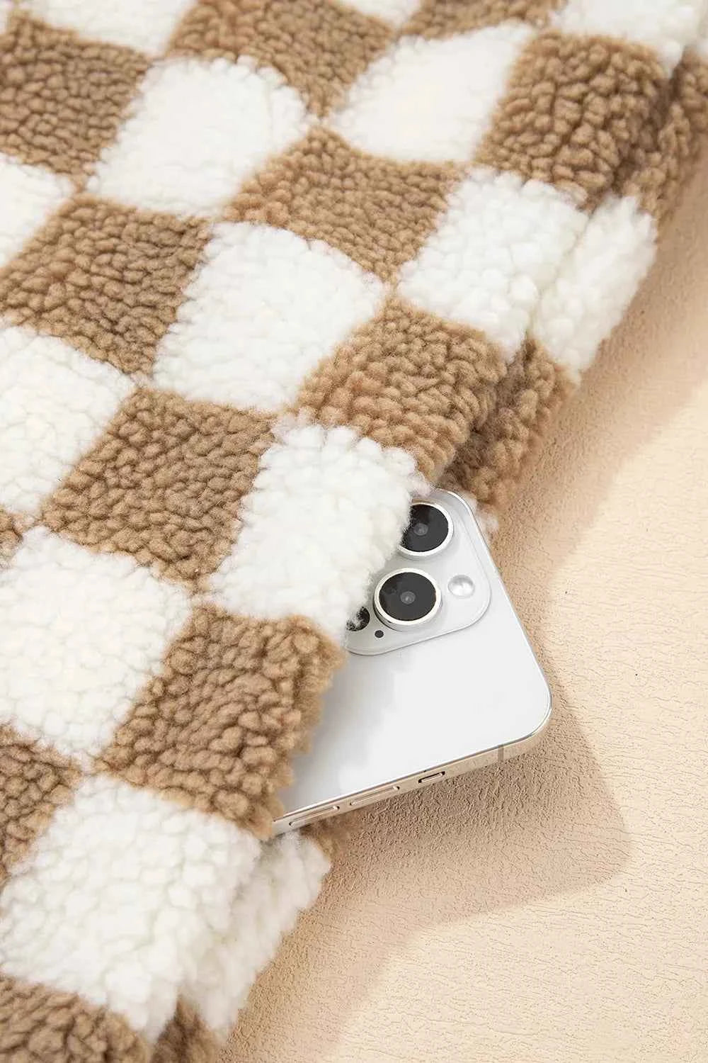 Checkered Sherpa Oversized Button Up Jacket 6fce8576-4bc1-4752-8c4e-a00eb08bc38d-Max-Origin