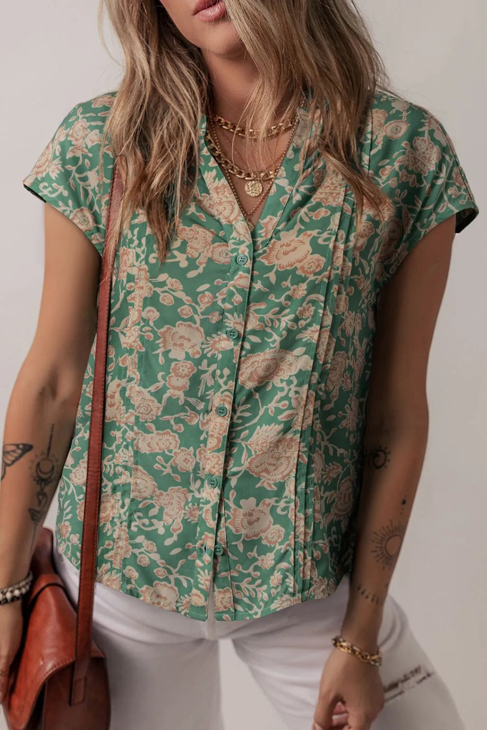 Printed Pleated Buttoned Notched Short Sleeve Blouse 6fd8a2fd-55ad-4e5b-986d-90c968c68f19-Max-Origin