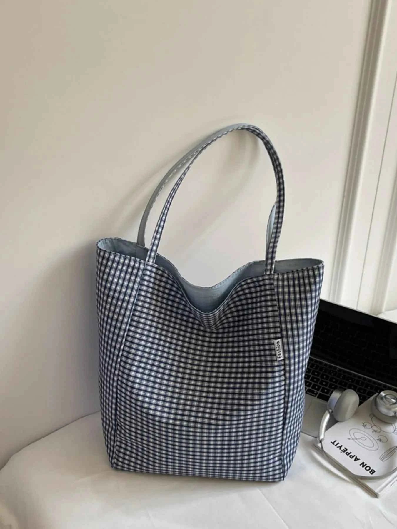 Plaid Pattern Tote Bag 6fea9ffd6e2643b58390a8ea1219f03c-Max-Origin