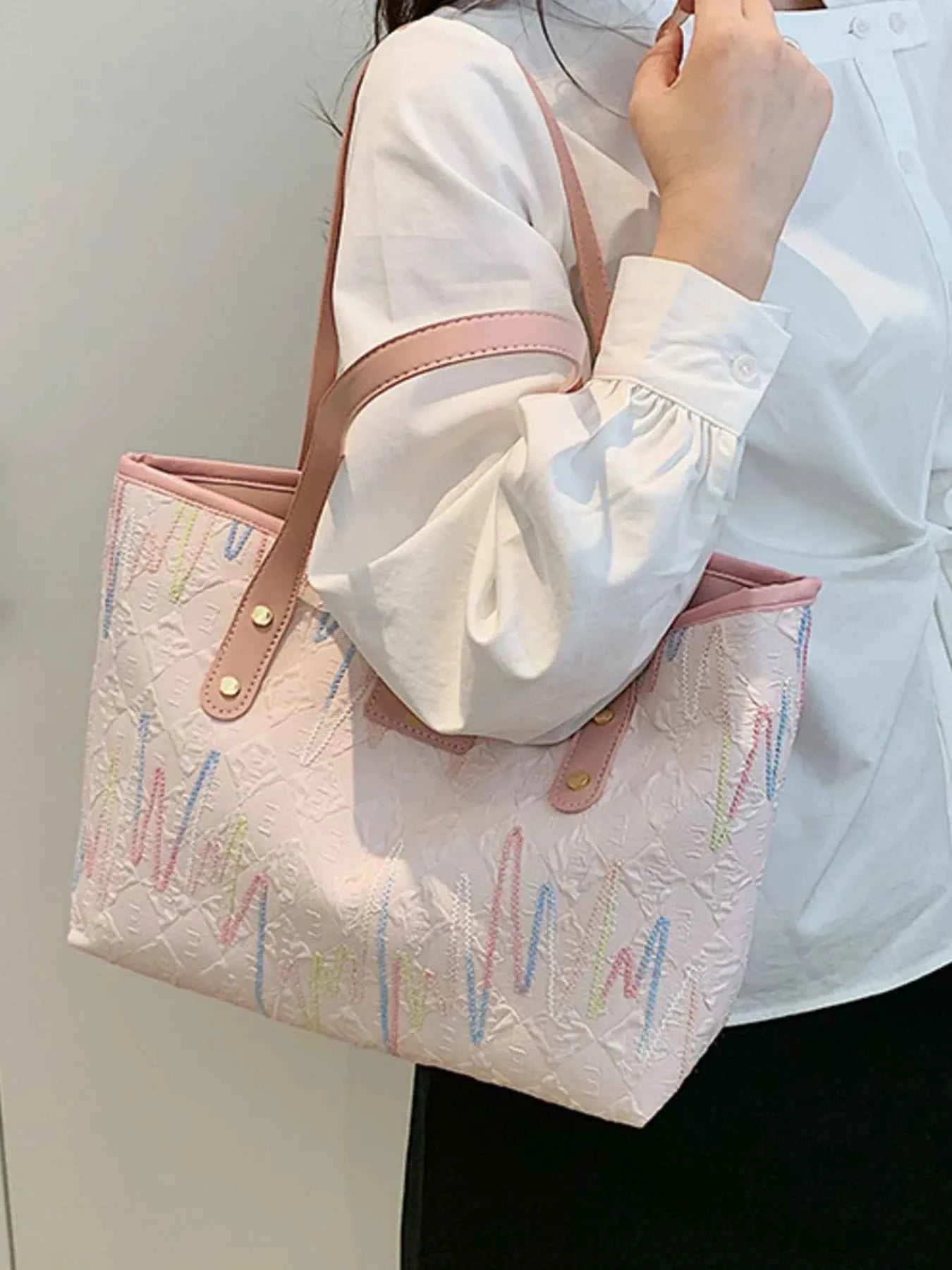 Contrast PU Leather Tote Bag 703c6ee0-2b9f-4003-9793-0e9330031e05-Max-Origin