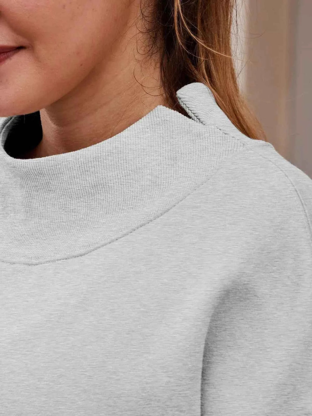 Mock Neck Dropped Shoulder Sweatshirt 70f0675e-8d50-4fe9-bbf0-e527b18a6e64-Max-Origin