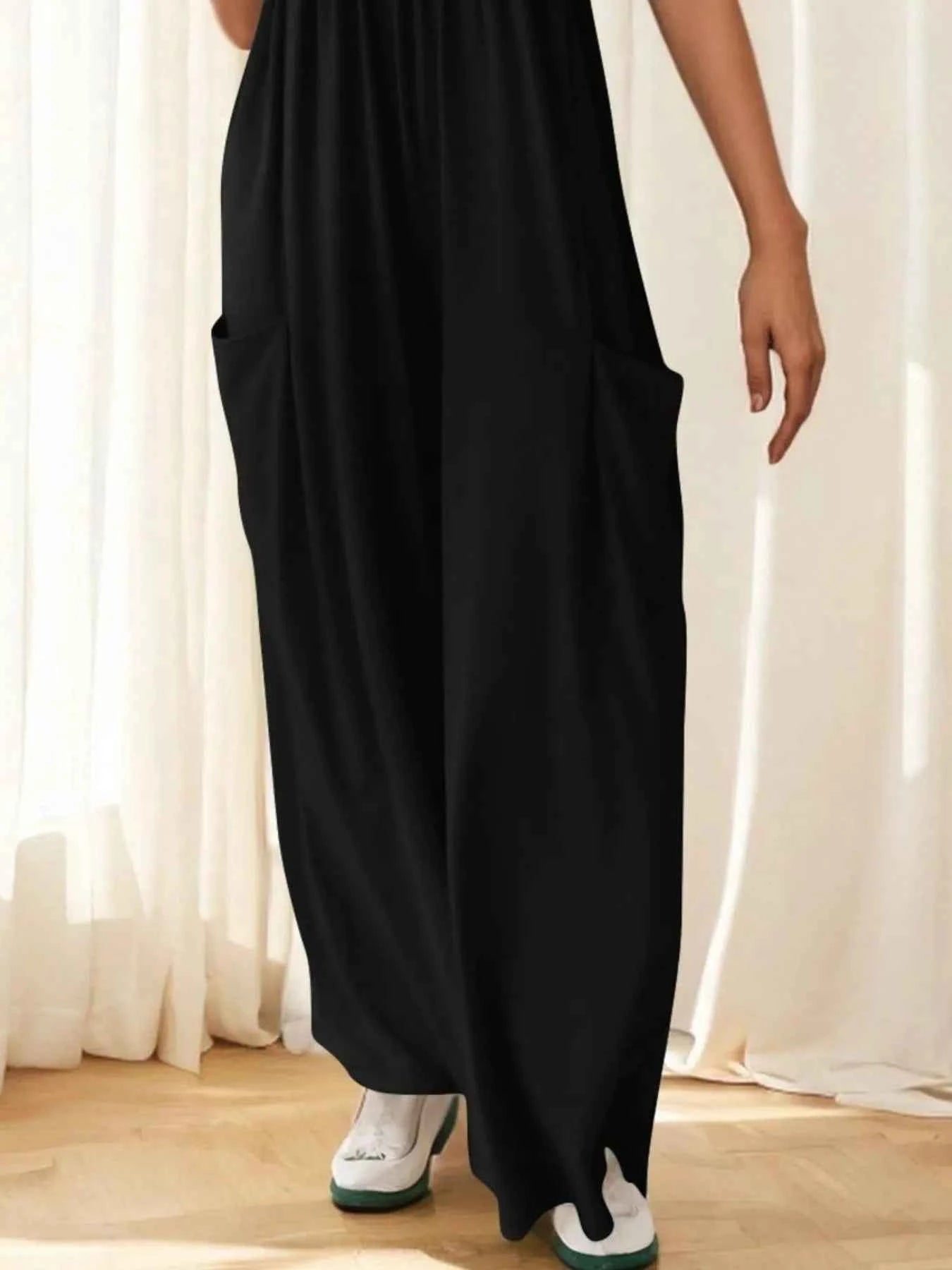 Spaghetti Strap Wide Leg Jumpsuit 711cebc6-b5ad-49c6-ba62-6db8d45ec9c0-Max-Origin
