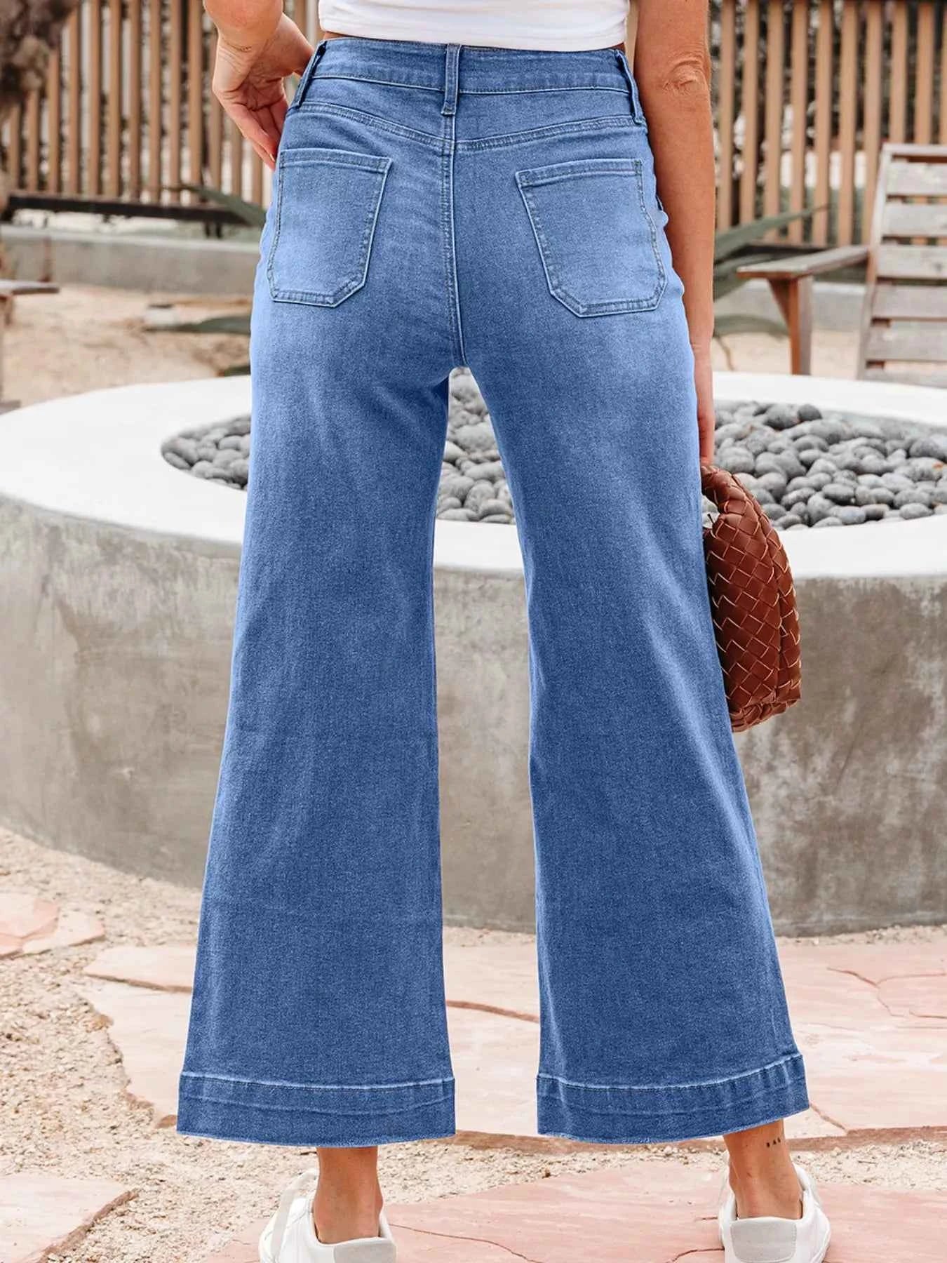High-Waisted Wide Leg Flare Jeans 712f3536-7105-40ab-9319-0dfa0f725079-Max-Origin