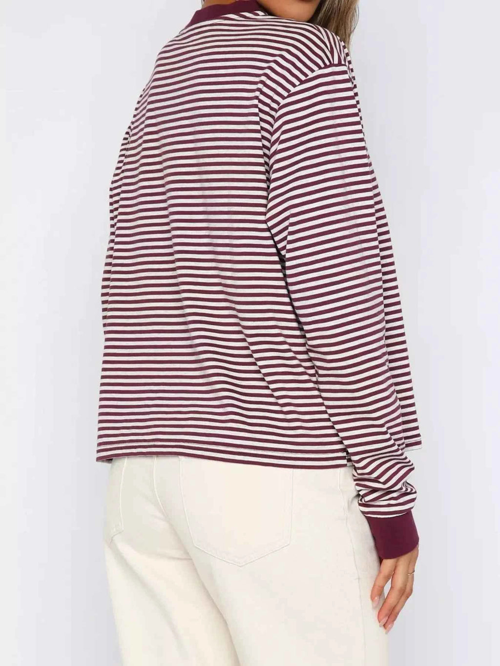 Striped Oversized Round Neck Sweatshirt 71605419-b76a-4a10-ae76-77c7a8702065-Max-Origin