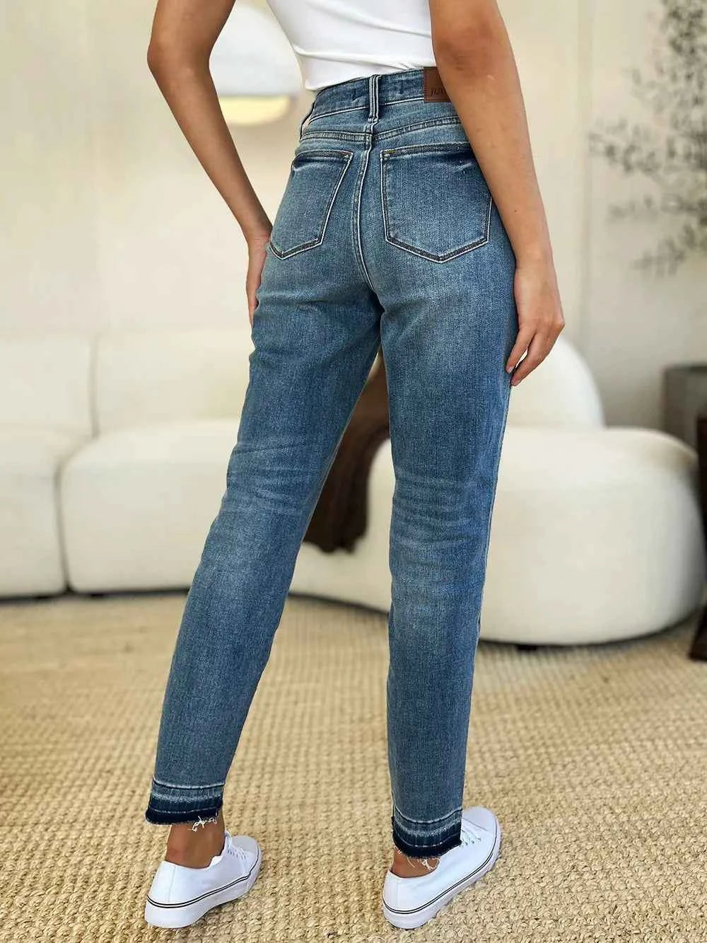 Judy Blue Full Size Mid Rise Rigid Magic Release Hem Jeans 718bac21-4591-4a11-8654-2d15ef35098b-Max