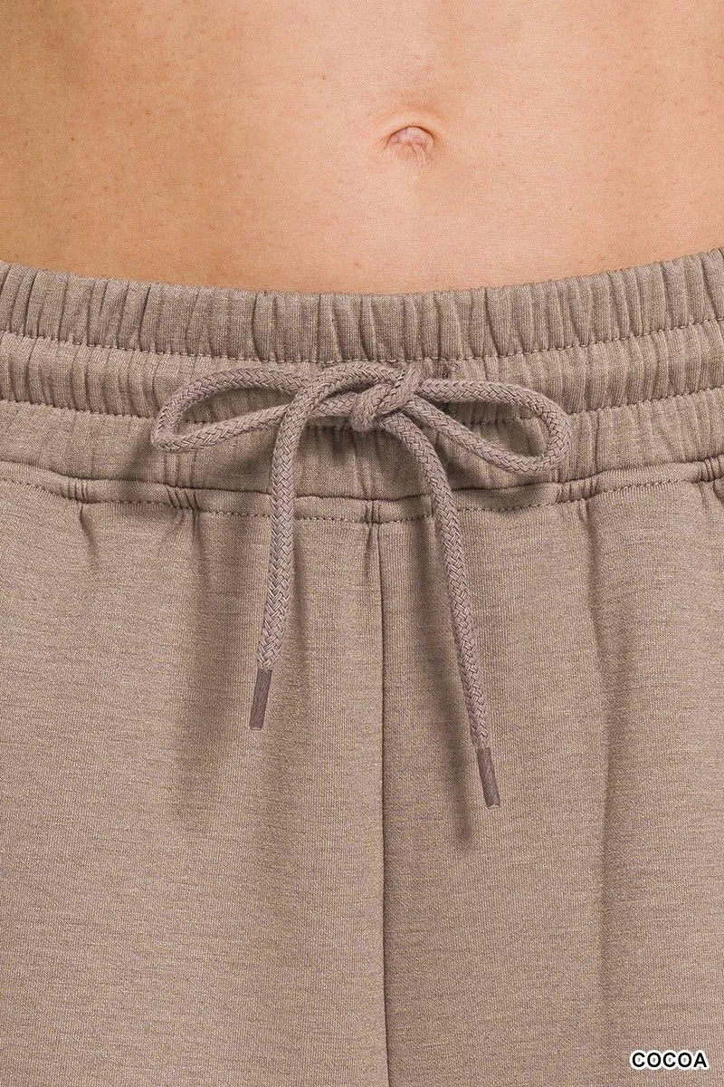 Zenana Scuba Elastic Waistband Shorts With Pocket 719e4ccc59254d9f81daff0e774a824d-Max-Origin