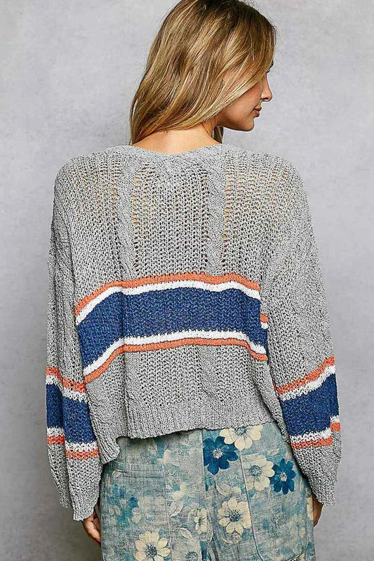V-Neck Striped Pattern Cropped Knit Top with Cable Knit Detail 7211819a-595e-4f27-8ab2-8f322e818ca5-Max-Origin