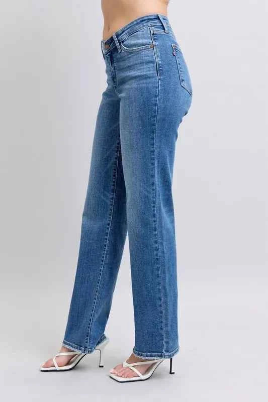 Full Size High Waist V-Front Vintage Wash Straight Jeans Plus Size 7225dc7724604c69b6bf46b6d33220c8-Max-Origin