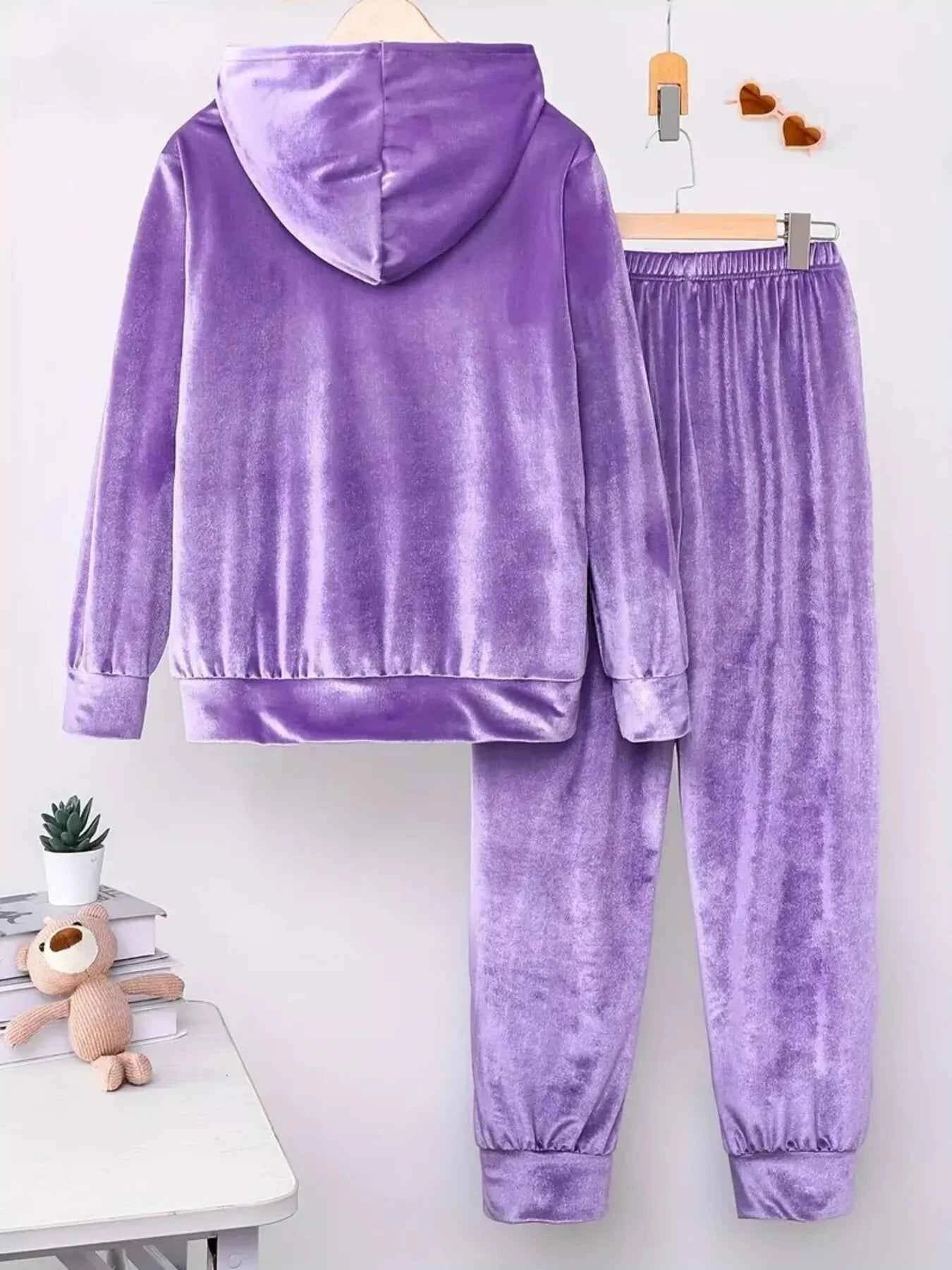 Full Size Velvet Hoodie and Pants Set Plus Size 72a9424ca37f420f8bfac5ee0d96fdae-Max-Origin