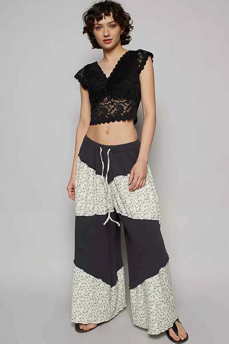 POL Contrast Floral Drawstring Wide Leg Pants 72d41a51-7790-4e72-b7c4-09537d2908d0-Max-Origin