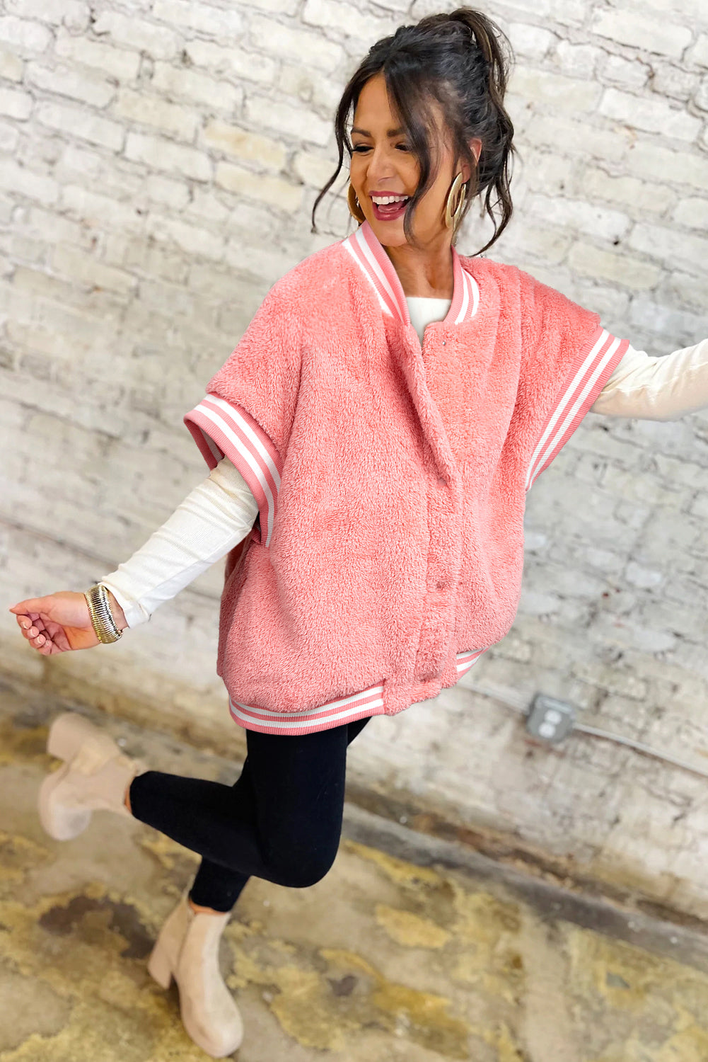 Gossamer Pink Contrast Trim Plush Sleeveless Coat 72d87a54ae655d05