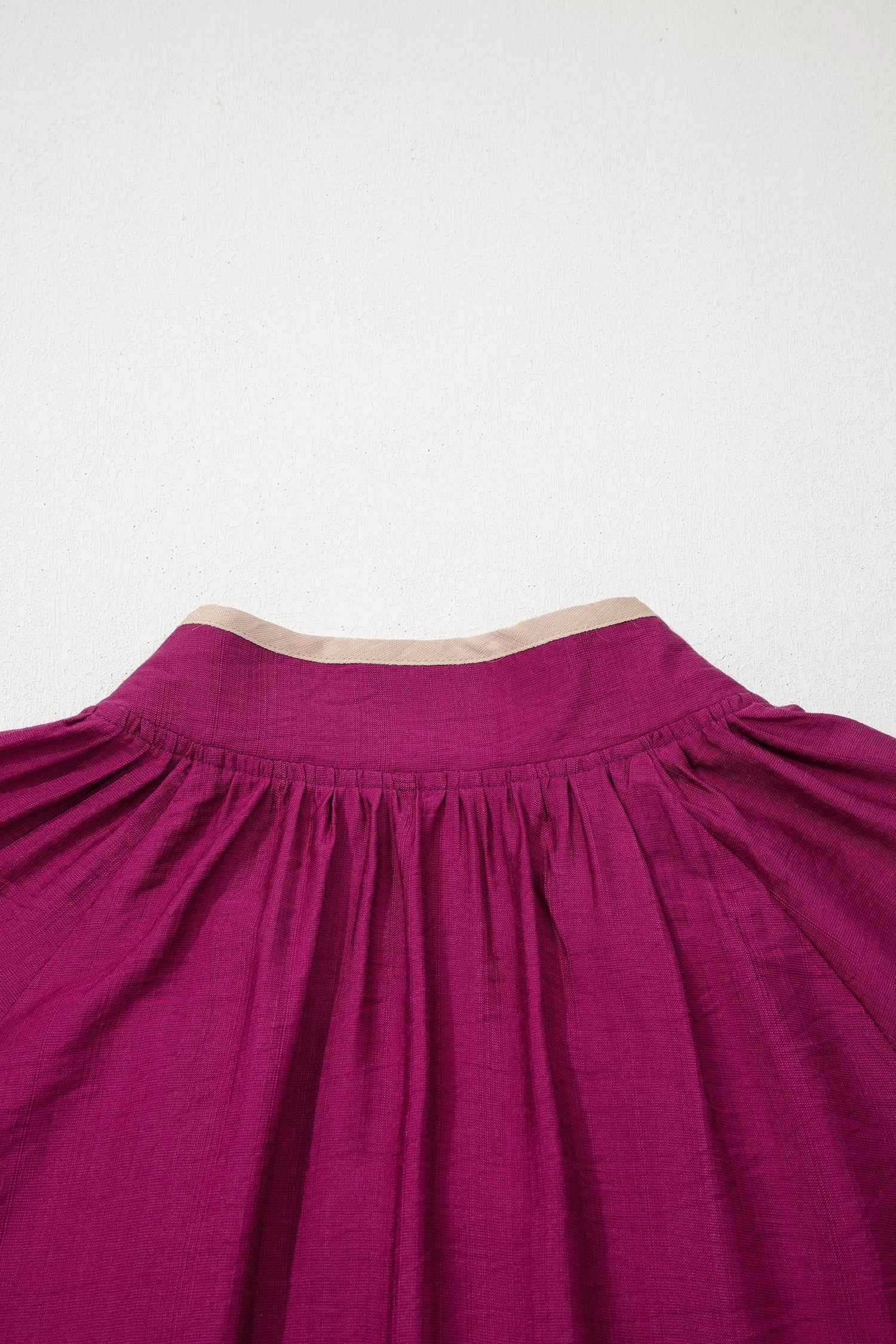 Wild Ginger Plus Size Contrast Trim Button V Neck Puffy Bracelet Sleeve Blouse 72e5c85eea45f02a