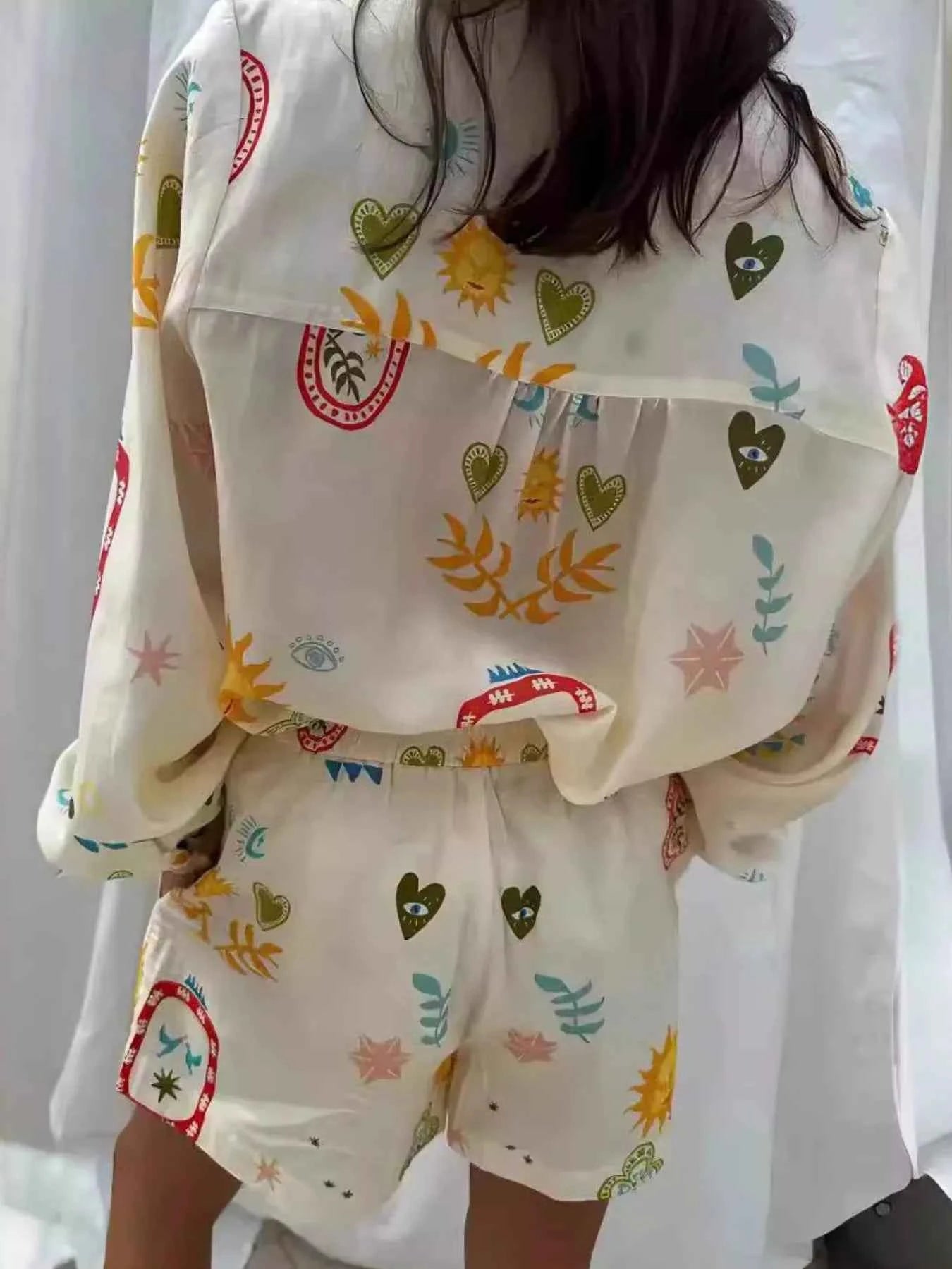 Printed Long Sleeve Shirt and Shorts Set 733cb66f-57a2-44dd-a382-7e6f95084f06-Max-Origin