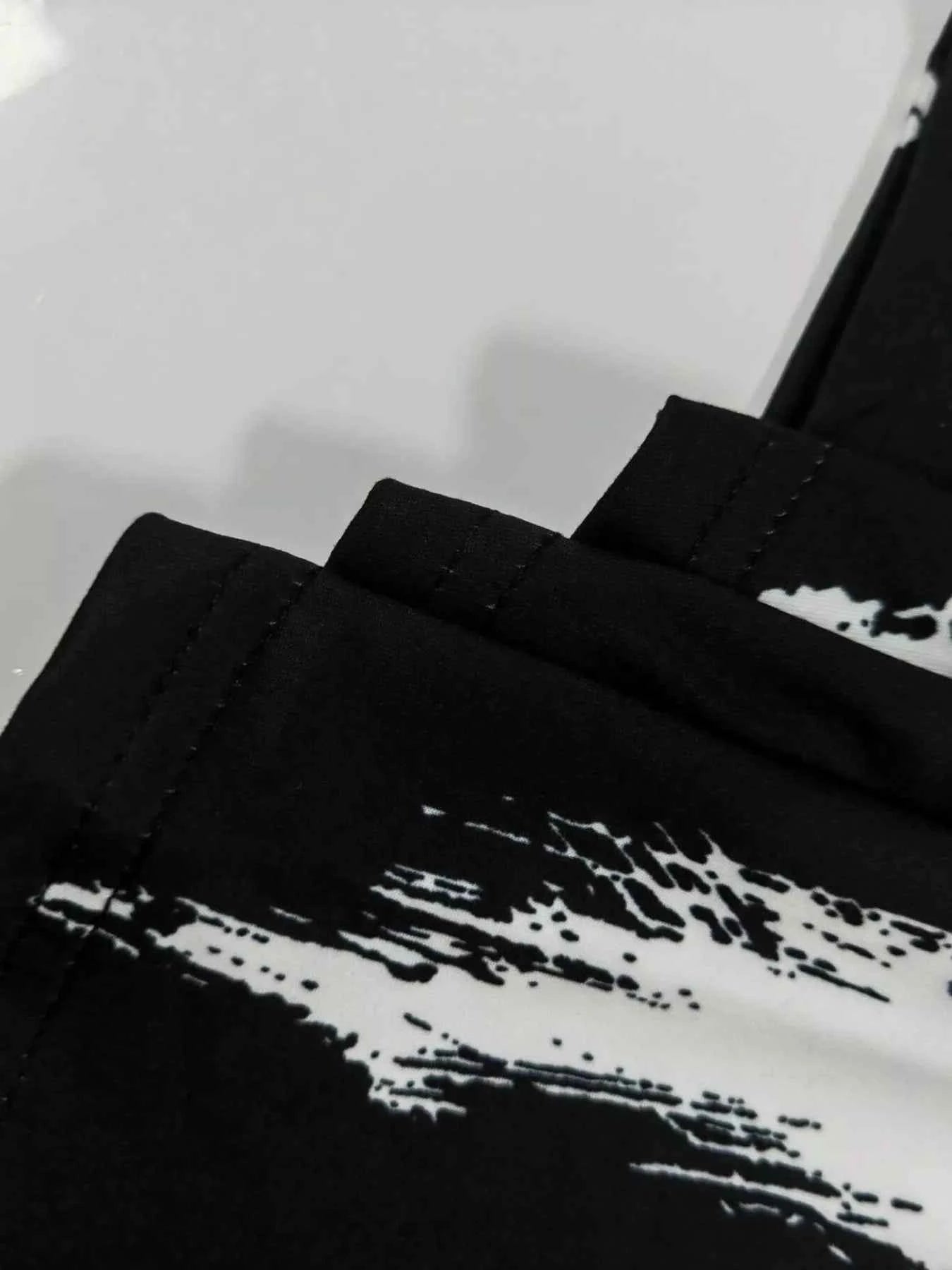 Abstract Print Sleeveless Top & Wide Leg Pants Set 738f267b0f0c4fedba7b9c0b1f7c7a3e-Max-Origin