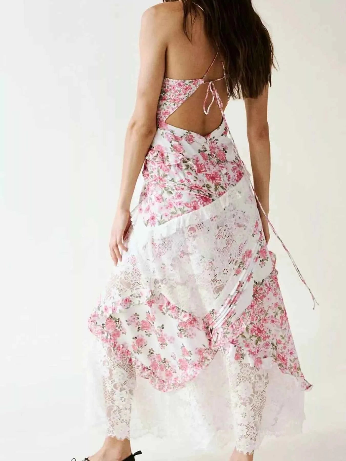 Lace Detail Ruffled Floral V-Neck Maxi Dress 73d9c4da-b832-488d-96d0-ecec76d51dbf-Max-Origin