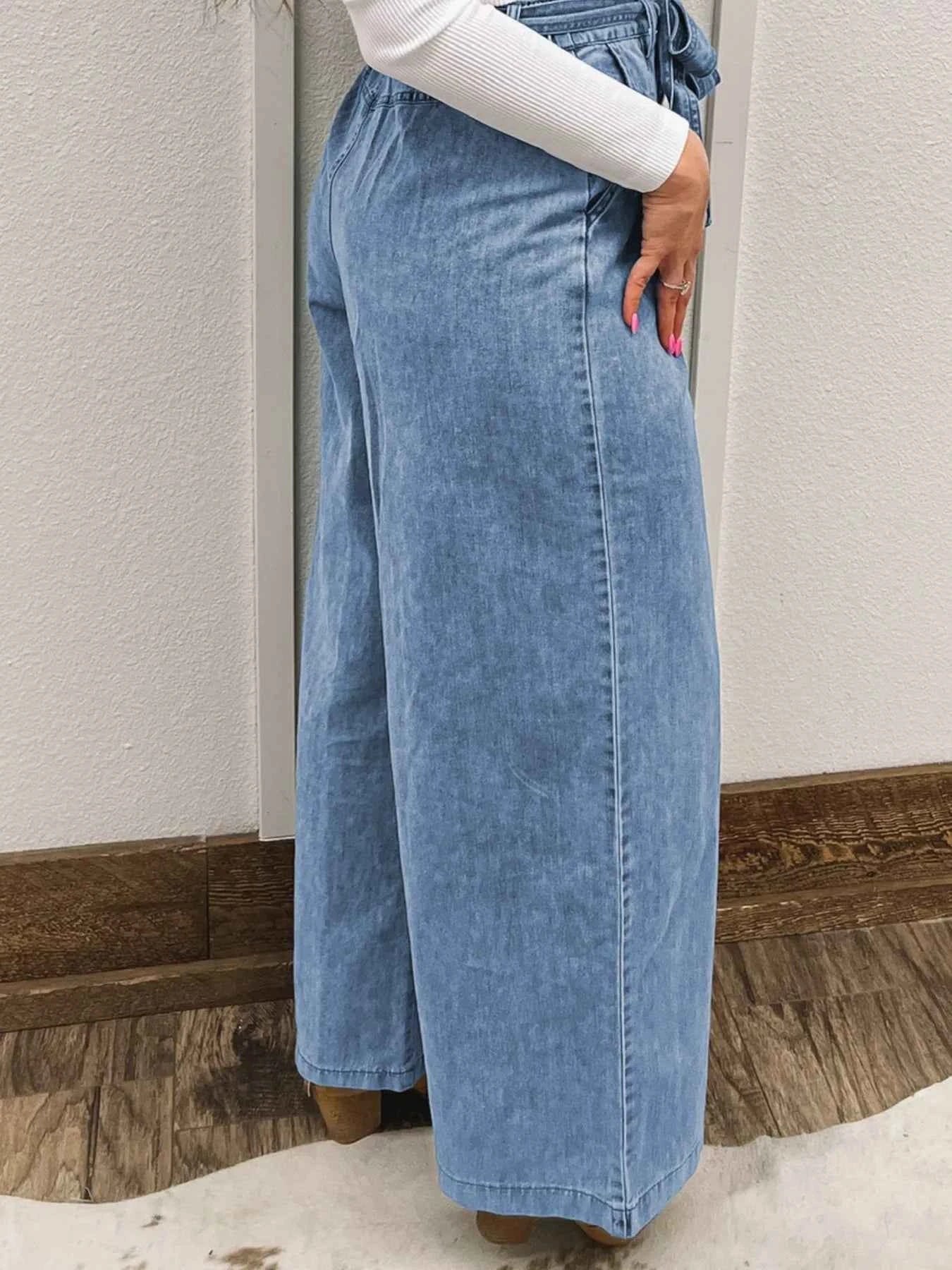 High Waisted Wide Leg Belted Jeans 7410a52e-7f72-4bcc-a04b-3e6dff5fda39-Max-Origin