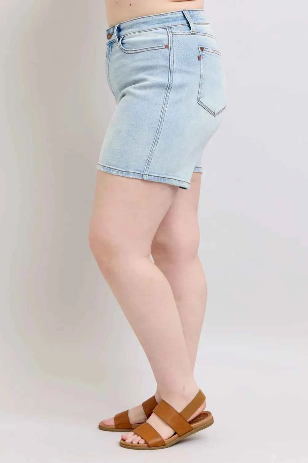 Judy Blue Full Size 2 Button Denim Shorts with Pockets Plus Size 7424d54d-c3ae-4d04-b502-f8e0c4a48c16-Max