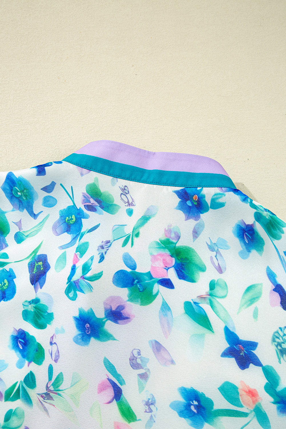 Green Floral Print Pop of Color Split Neck Puff Sleeve Plus Size Blouse 742f4190e981f965