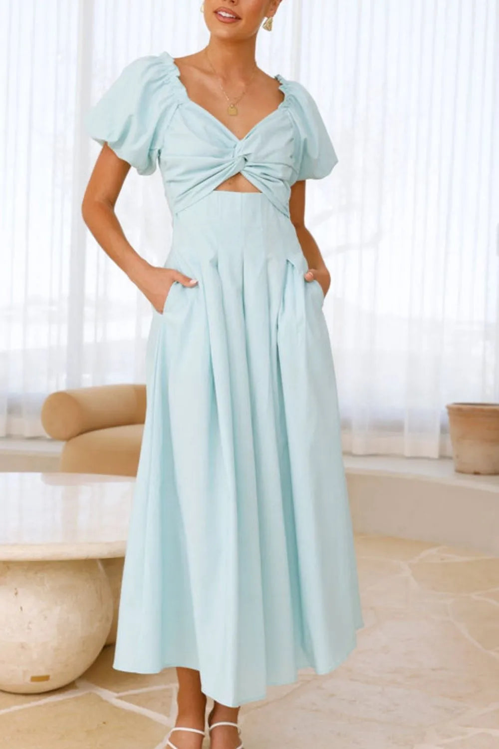 Sweetheart Neck Puff Sleeve Dress 744d6c58-51c4-454a-9045-2ba422c5276c-Max-Origin