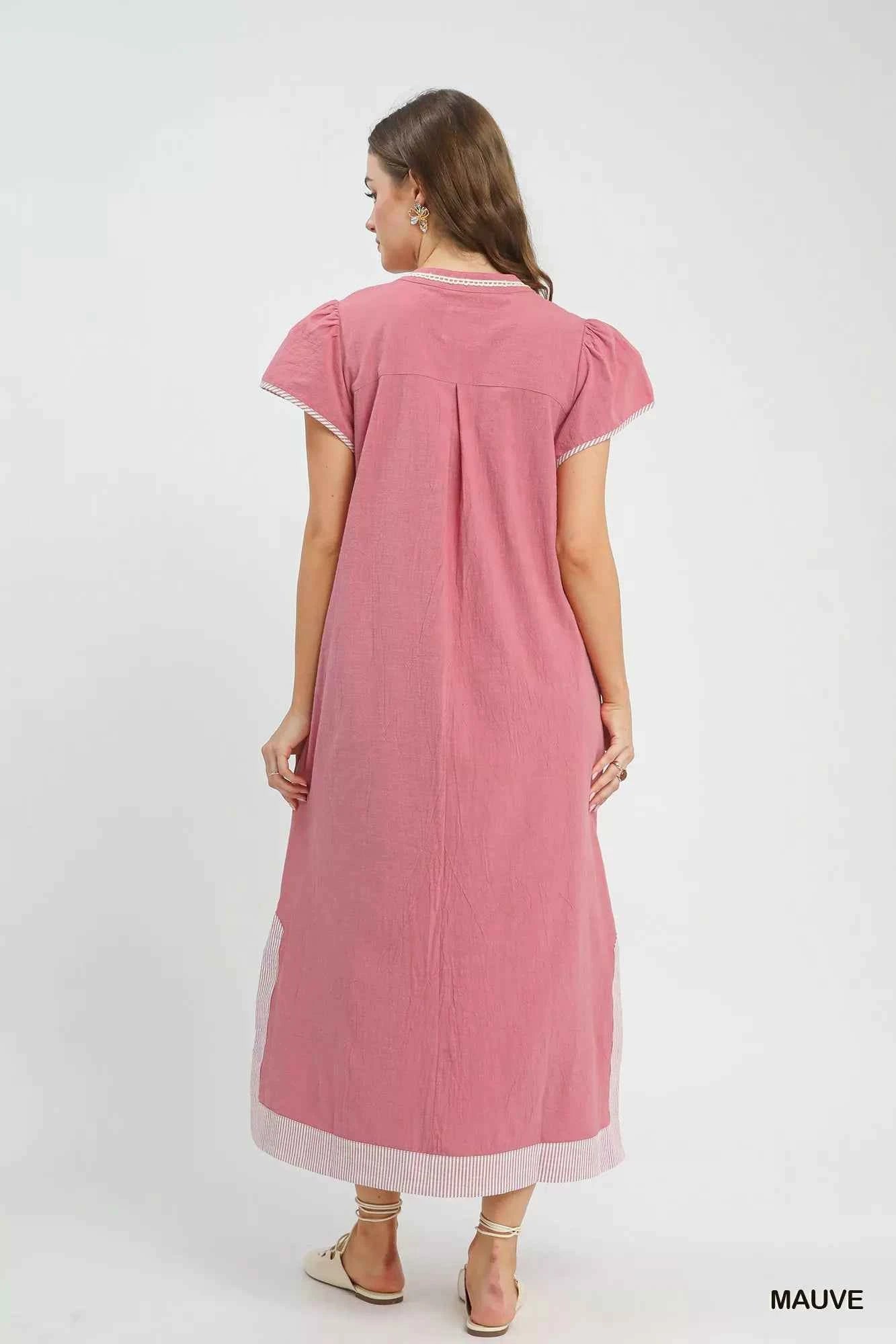 Umgee Embroidered Floral Short Sleeve Midi Dress with Contrast Trim 74804834-44c7-41c9-8358-c69671e0258e-Max-Origin