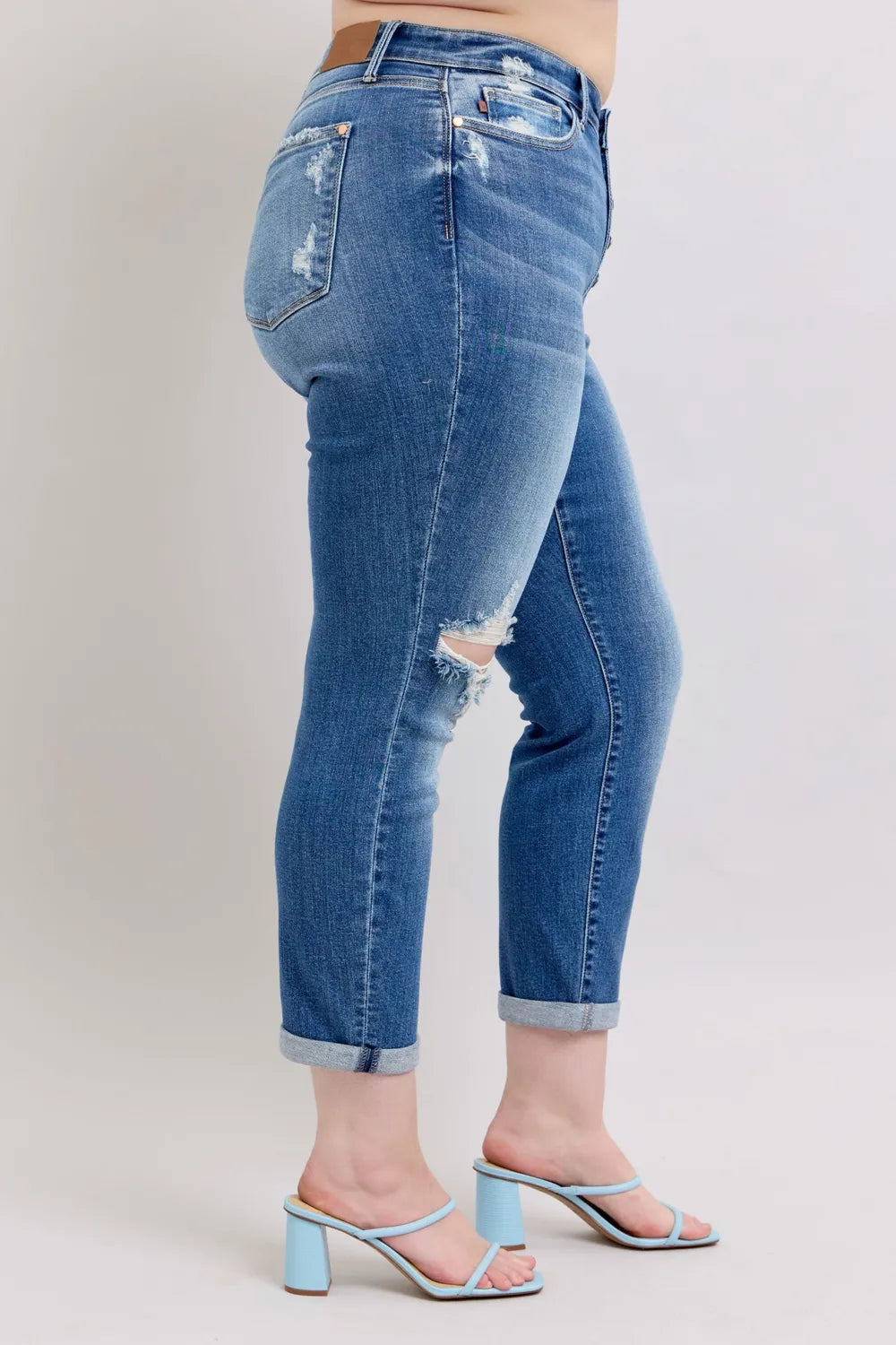 Judy Blue Full Size Button Fly Distressed Jeans with Pockets Plus Size 749fd52b-5904-41f2-ad45-70a151504cca-Max