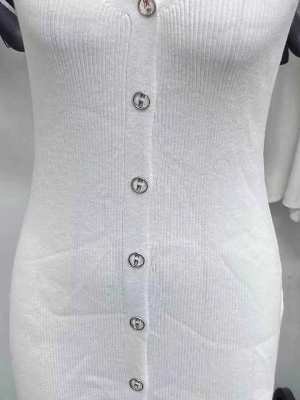 Halter Neck Button-Front Bodycon Dress 74e20842-1cc0-4108-a5c2-042897dd3885-Max-Origin