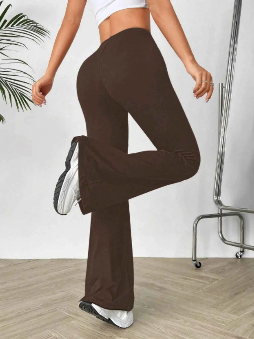 High Waisted Flare Pants 750e88b5-0e8c-46cd-a8e5-fb36cc78dc04-Max-Origin