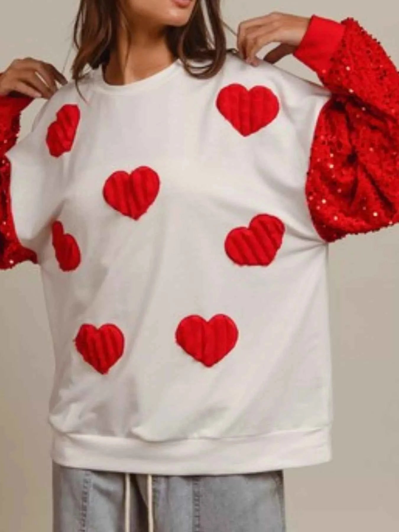 Sequin Round Neck Long Sleeve Sweatshirt White Red 7528d440-2fb0-4e34-984b-0b23b1059f88-Max-Origin