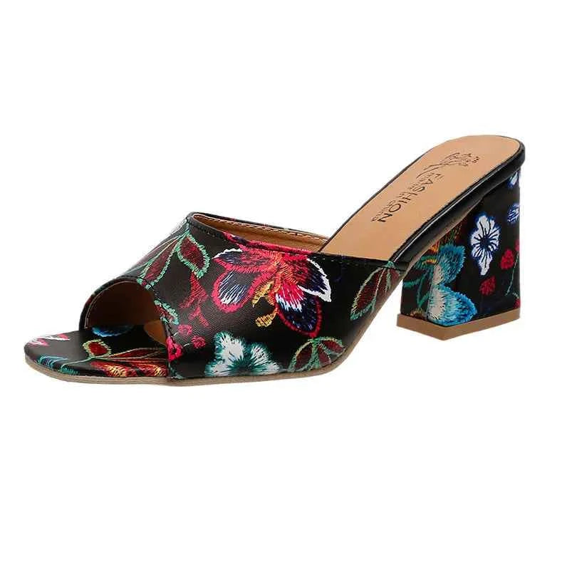 Printed Block Heels Sandals Black 75ae6d30-0d89-4e96-9289-9a9fe7c42d79-Max-Origin