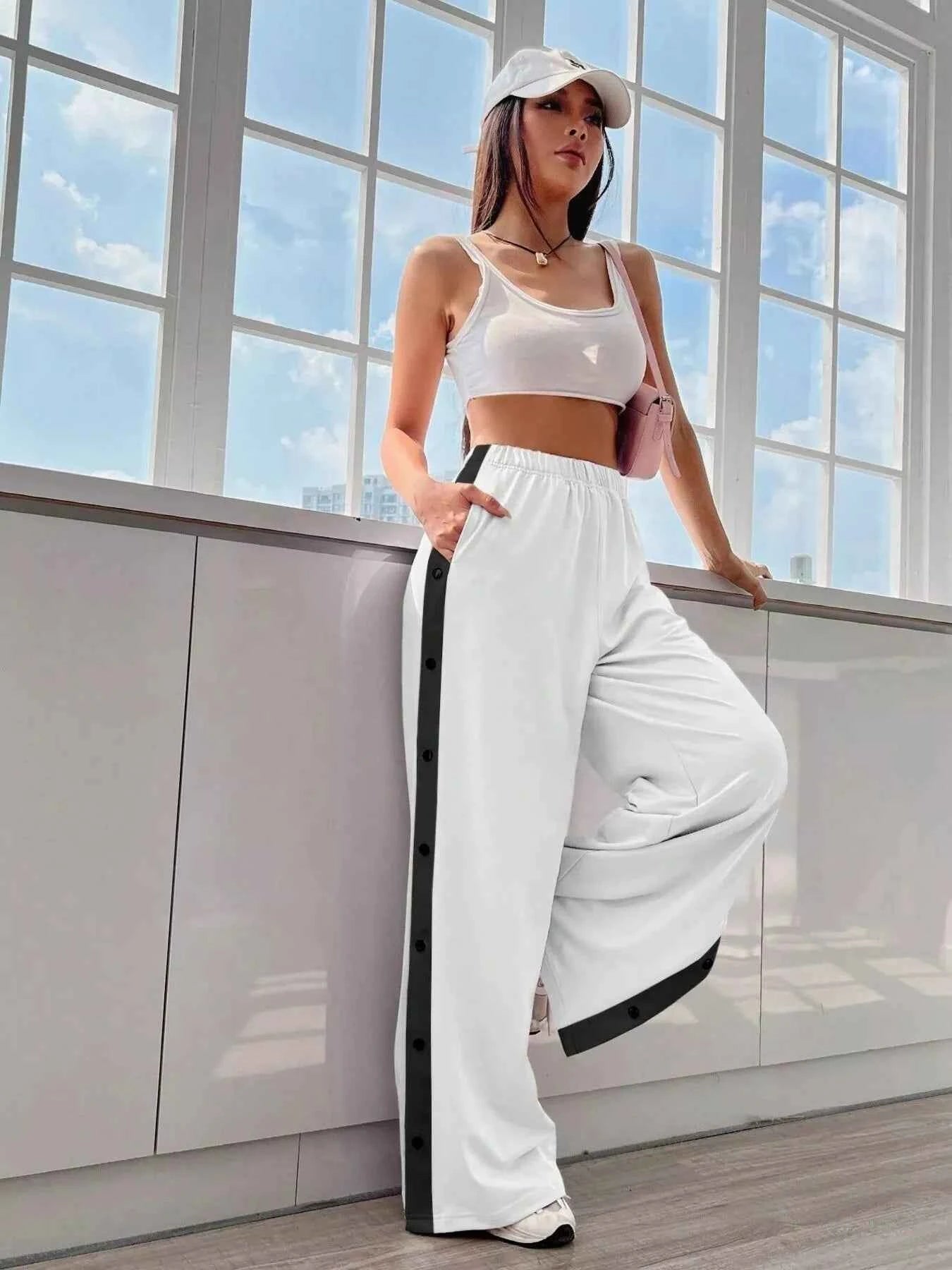Two-Tone Side Snap Wide Leg Pants 75b26c64de004d4fa5206a906bafe554-Max-Origin