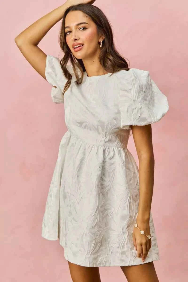 SO ME Floral Jacquard Bubble Shorts Sleeves Mini Dress 75b6dce5608e46589fe4141611198f25-Max-Origin