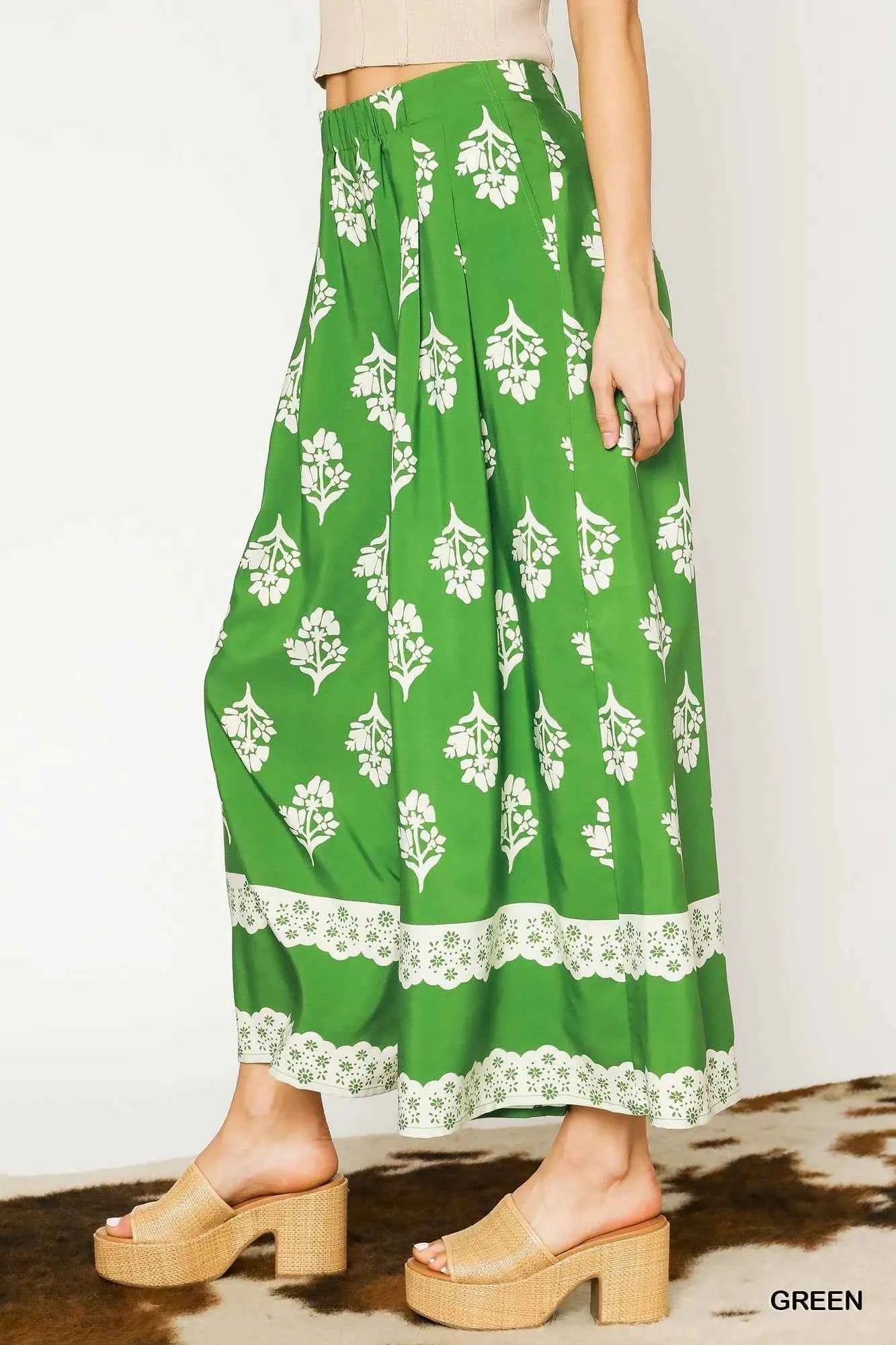 Umgee Floral Pleated Wide-Leg Pants 75ce216b-4e9a-4d98-9d58-123c4b63a3d6-Max-Origin