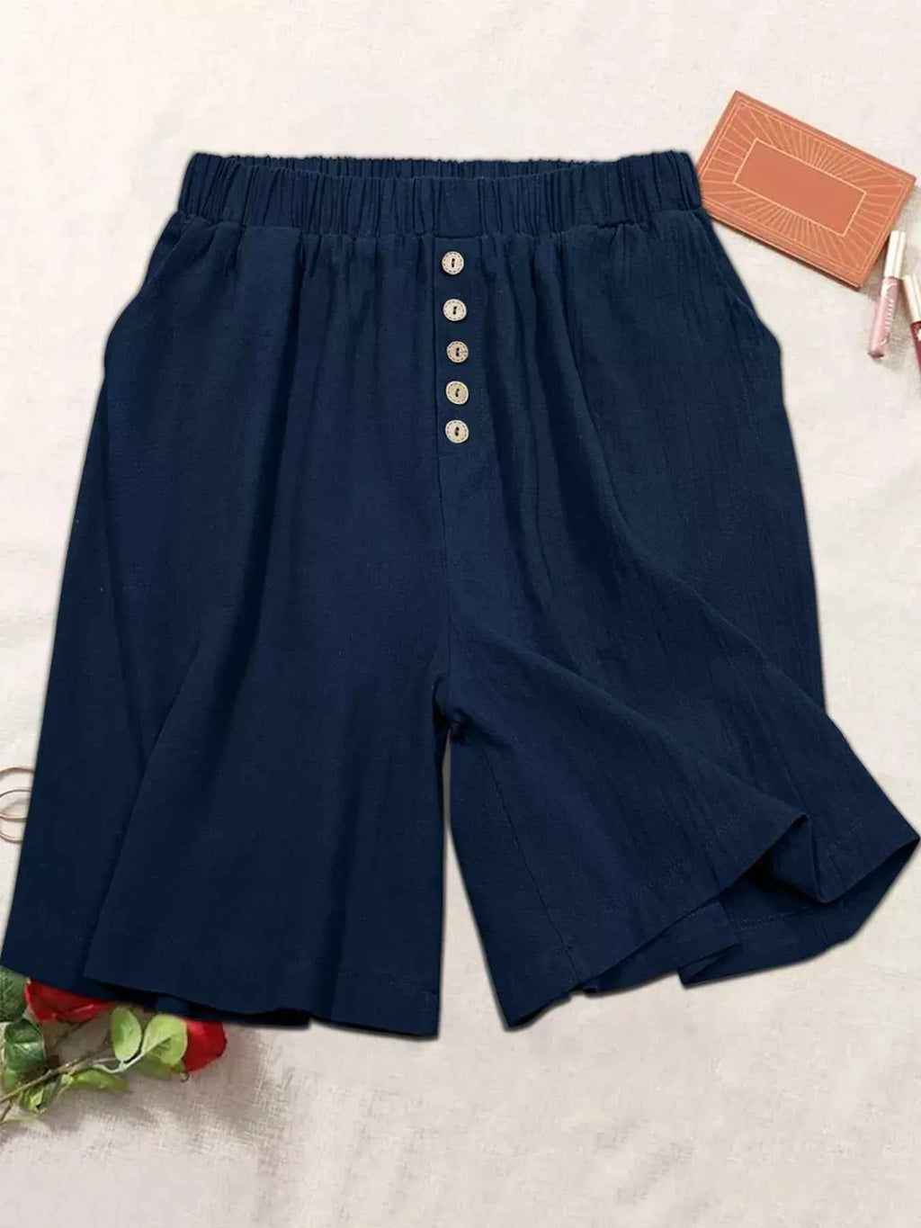 Plus Size Elastic Waist Casual Shorts 76189fe4-b212-49c1-9cdc-534a2efb5a4d-Max-Origin