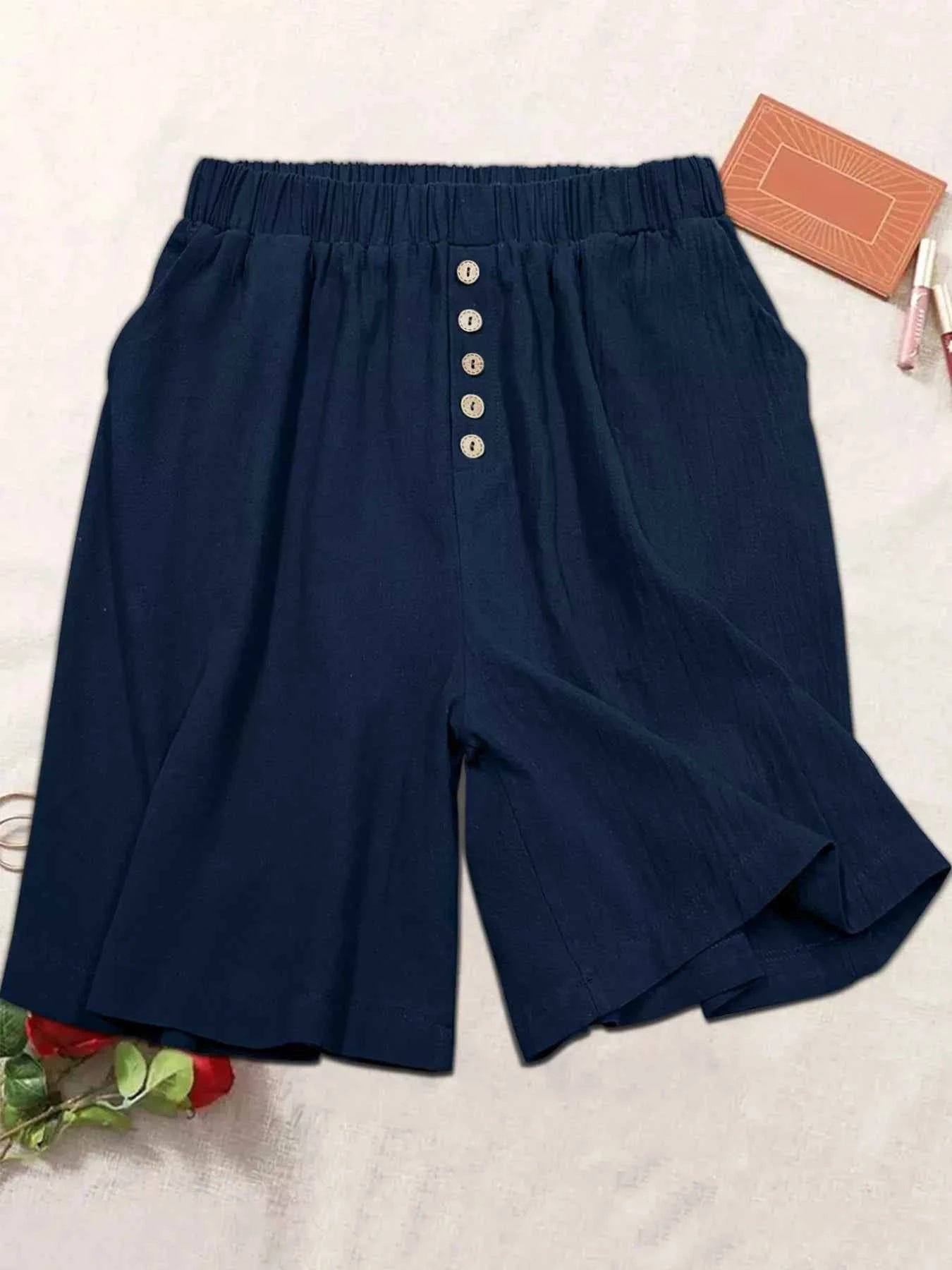 Plus Size Elastic Waist Casual Shorts 76189fe4-b212-49c1-9cdc-534a2efb5a4d-Max-Origin
