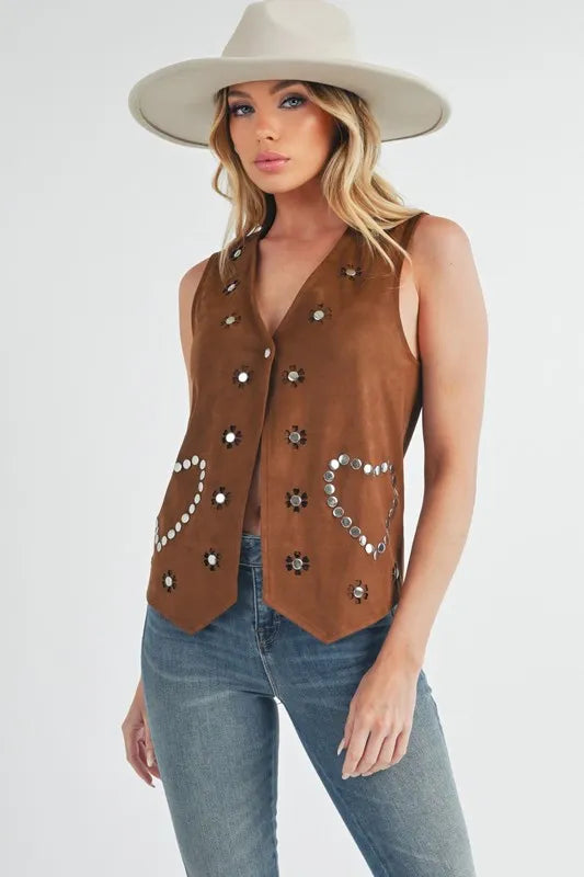 Aemi + Co Heart Rivet Detail Suede Vest Coat 761b354c-e145-4ab2-8777-ffc703623e62-Max